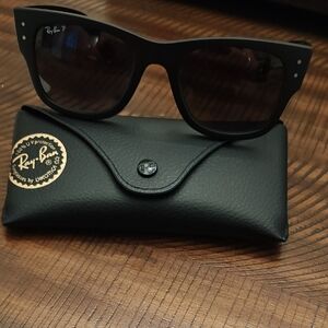 Ray-Ban Classic Black Sunglasses with Case